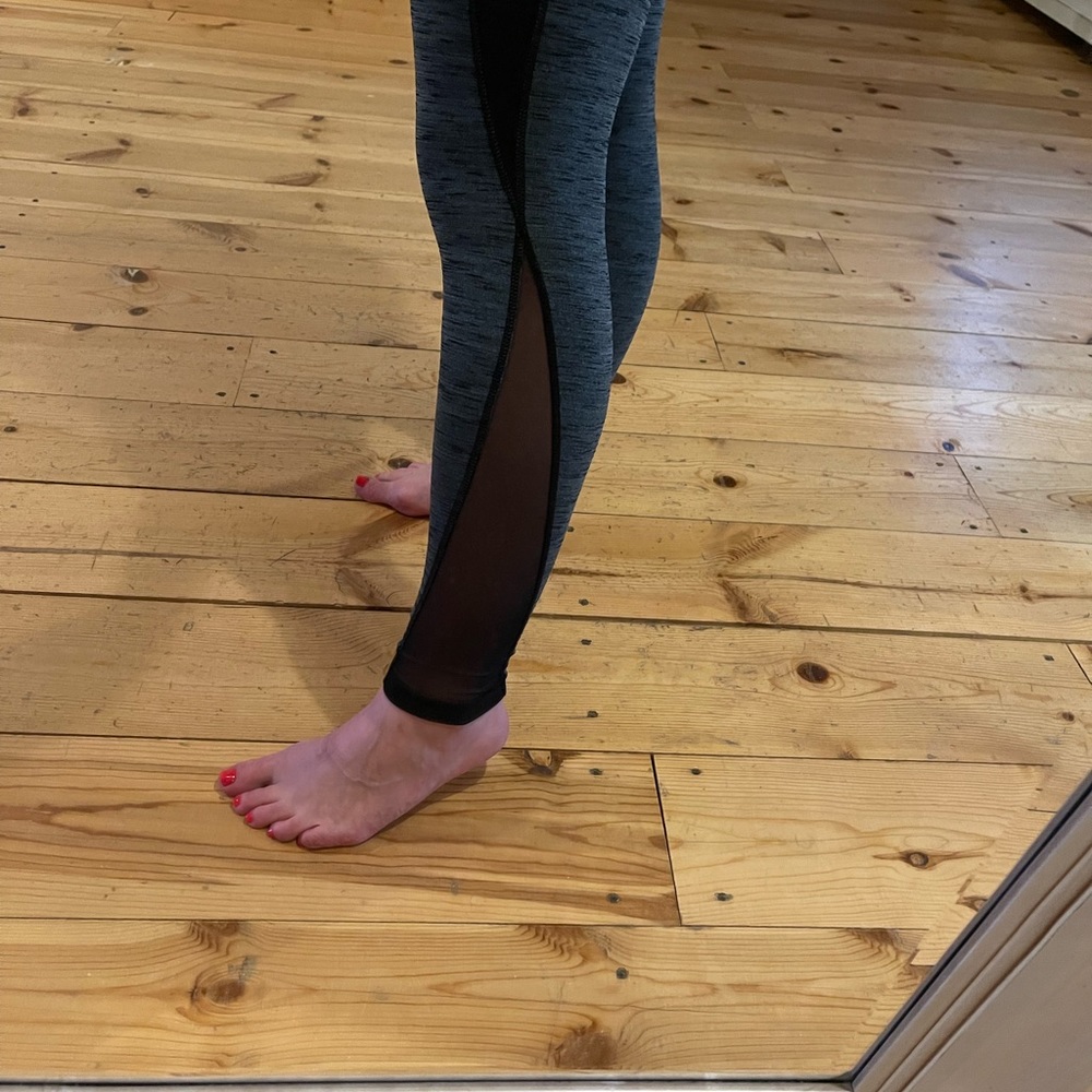 Mesh panel legging - Picture 7 of 9